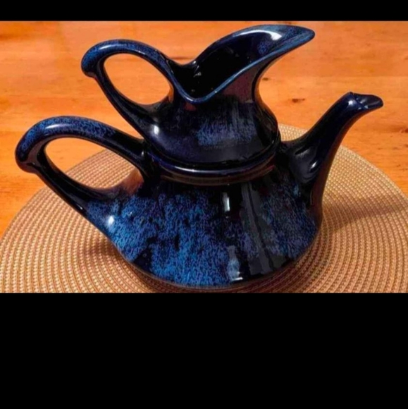 Vintage Blue MCM Beauceware Quebec Pottery Teapot and Creamer - Picture 2 of 7